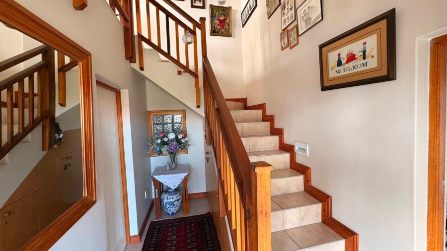3 Bedroom Property for Sale in Fraaiuitsig Western Cape